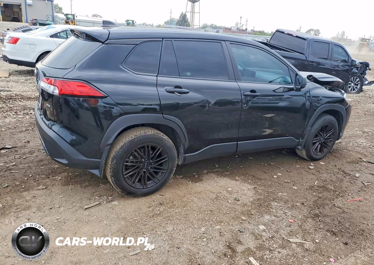 2022 Toyota Corolla Cross L VIN:7MUAAABG3NV014910 - 3