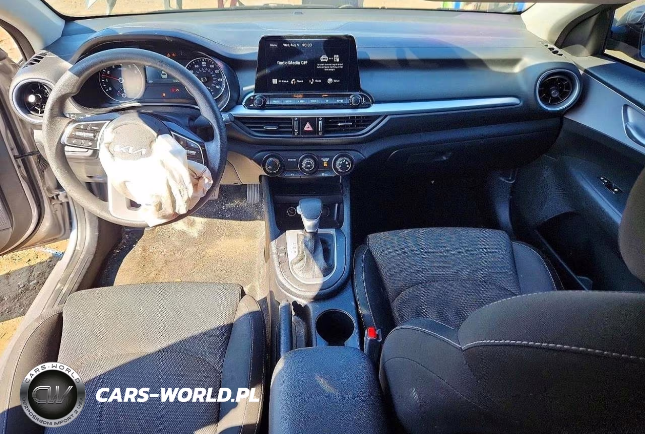 2024 Kia Forte Lxs VIN:3KPF24AD5RE831866 - 8