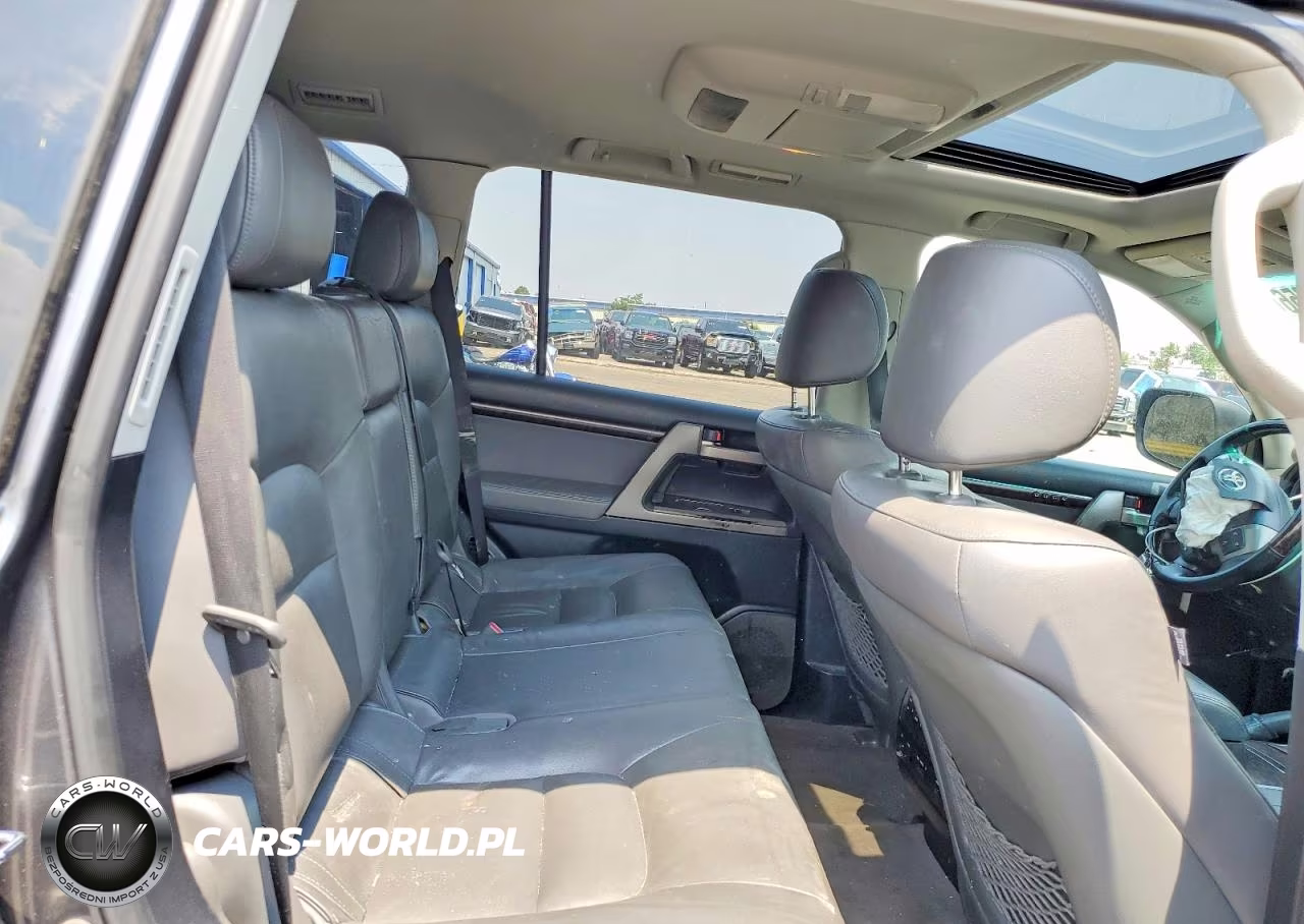 2010 Toyota Land Cruiser Base VIN:JTMHY7AJ7A5005843 - 11