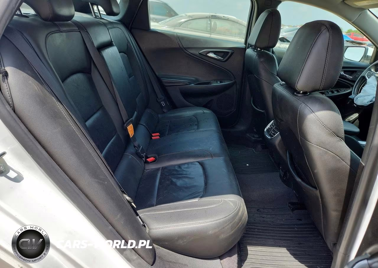 2017 Chevrolet Malibu Lt VIN:1G1ZE5STXHF147313 - 10