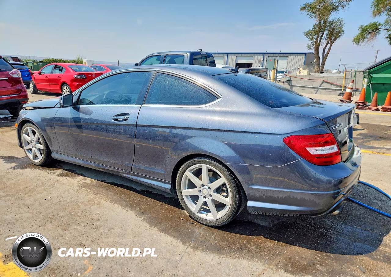 2013 Mercedes-Benz C 250 VIN:WDDGJ4HB8DG068722 - 2