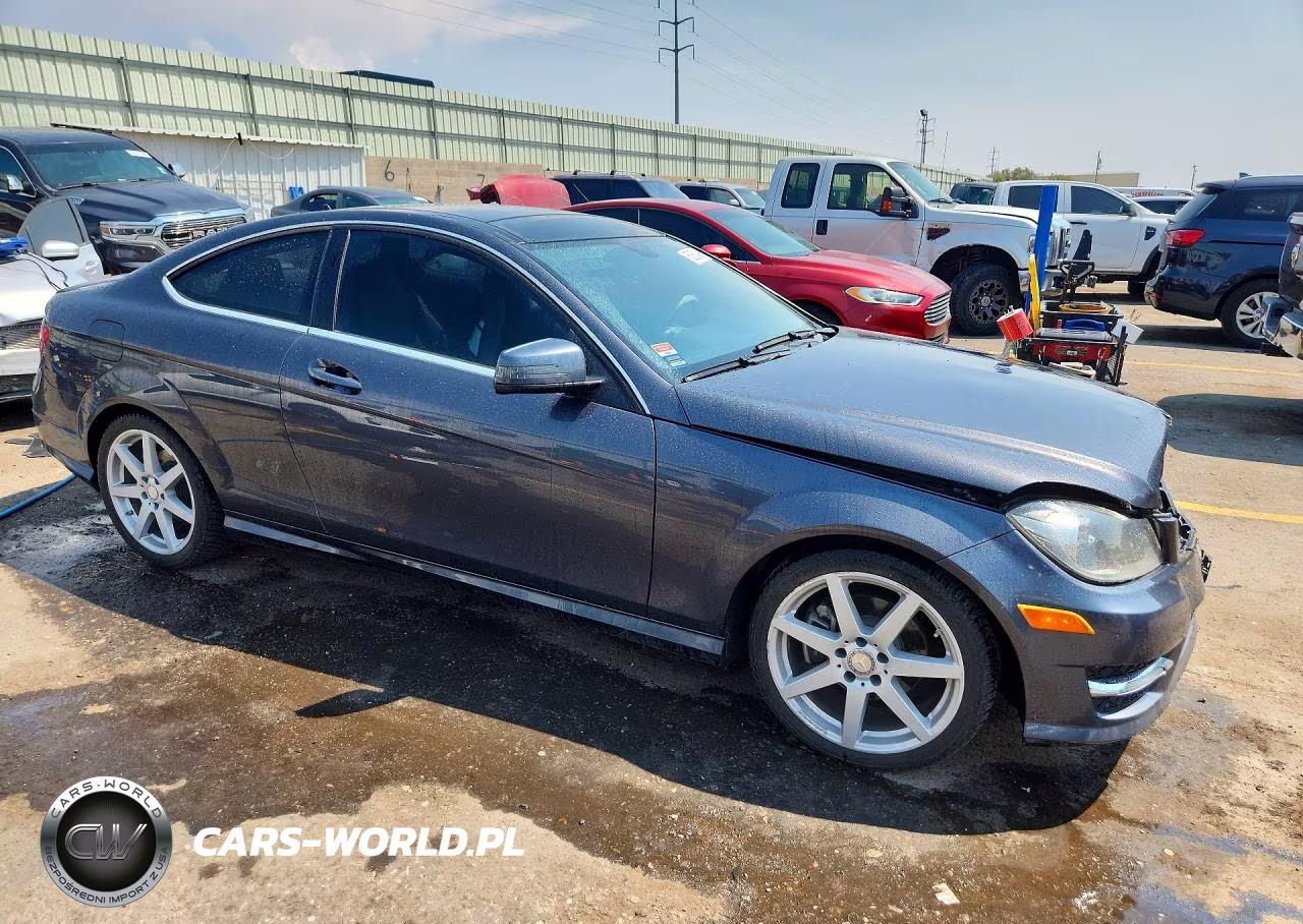 2013 Mercedes-Benz C 250 VIN:WDDGJ4HB8DG068722 - 4