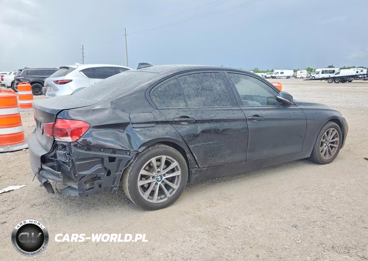 2018 BMW 320 I VIN:WBA8A9C53JK622963 - 3