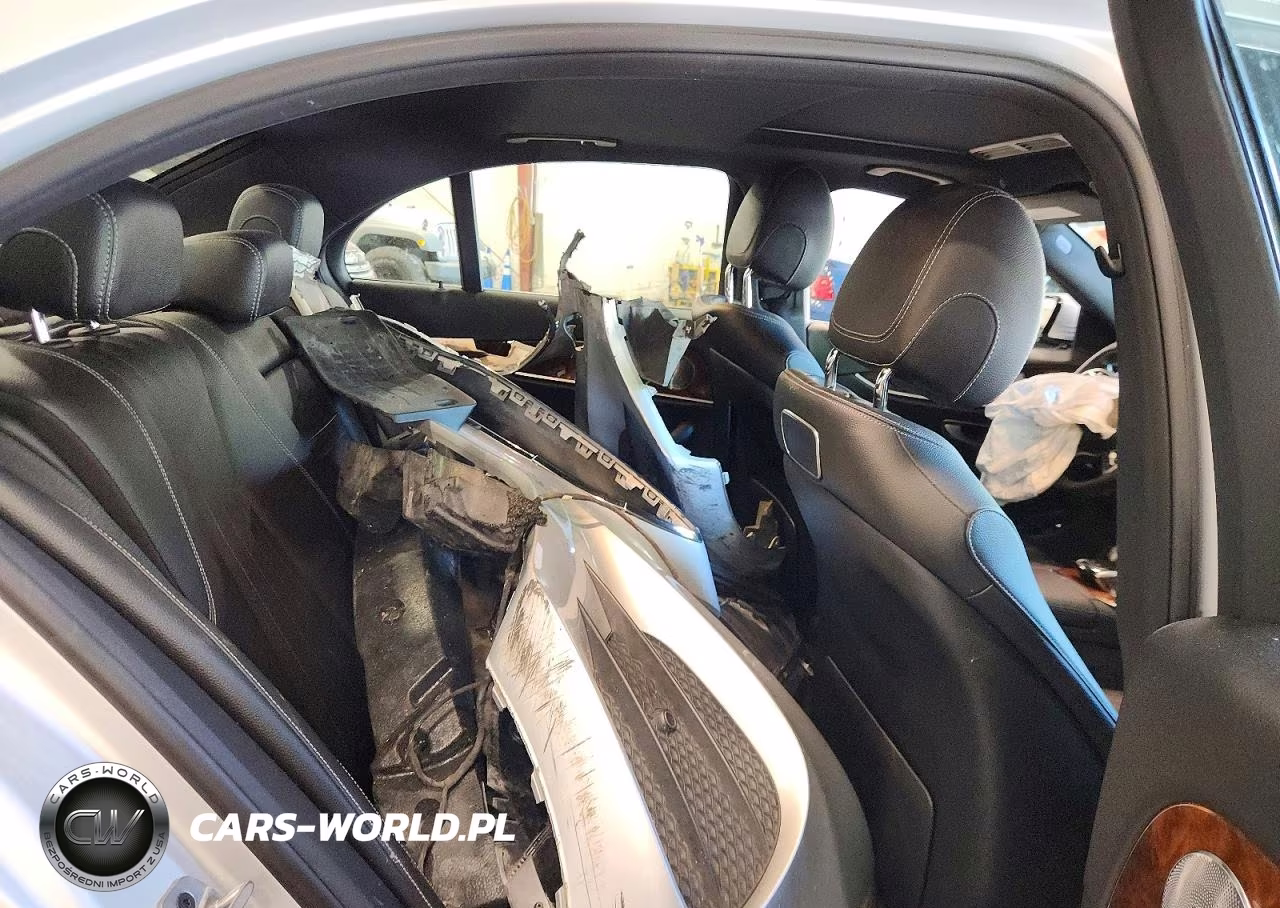 2019 Mercedes-Benz E 300 4Matic VIN:WDDZF4KB4KA590914 - 10