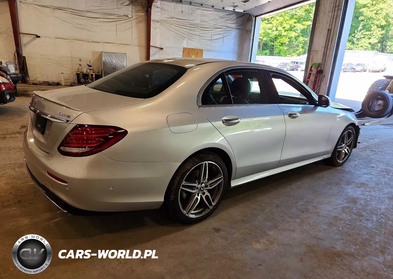 2019 Mercedes-Benz E 300 4Matic VIN:WDDZF4KB4KA590914 - 3