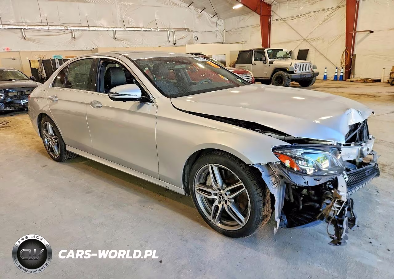 2019 Mercedes-Benz E 300 4Matic VIN:WDDZF4KB4KA590914 - 4