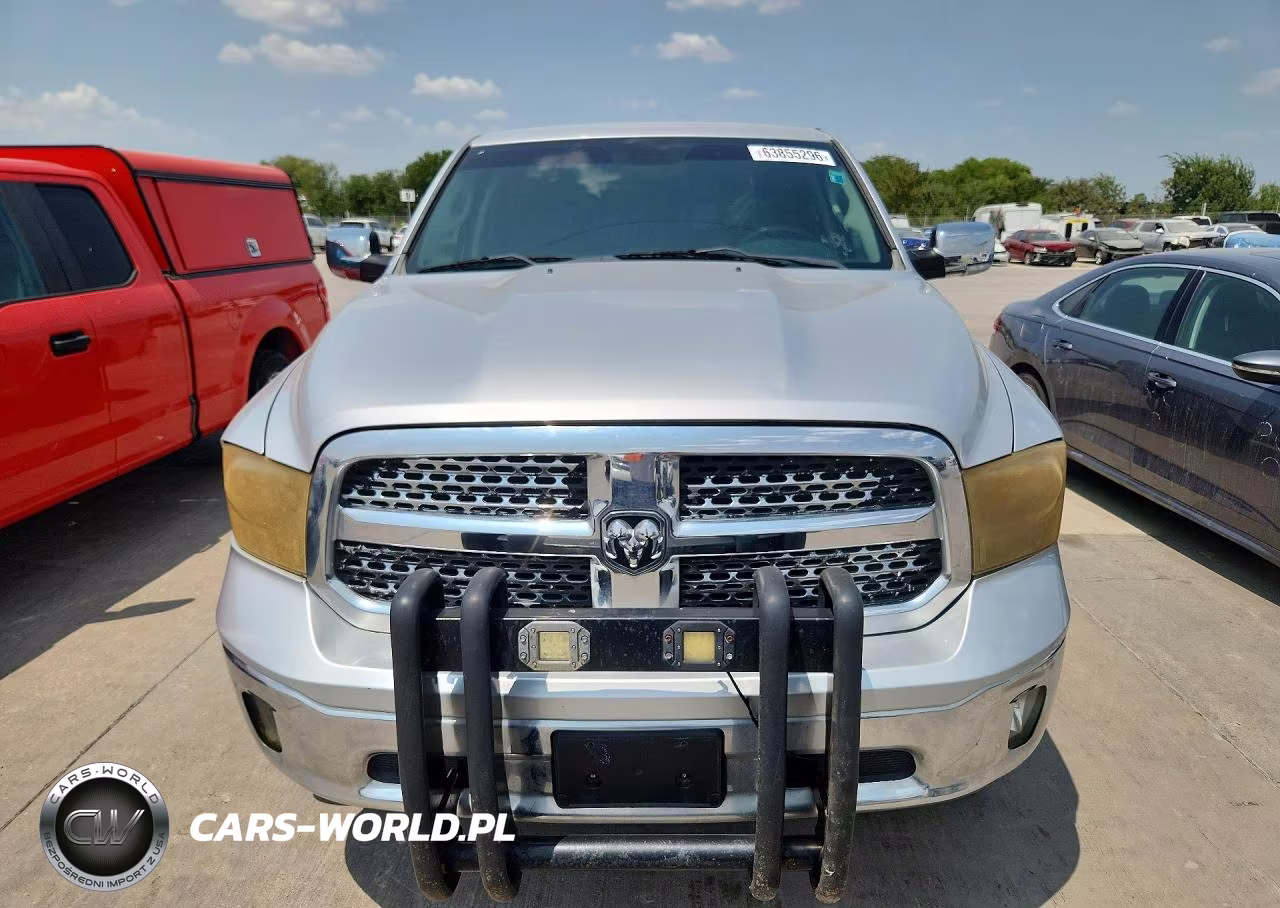 2015 Ram 1500 Laramie VIN:1C6RR7NM9FS658180 - 5