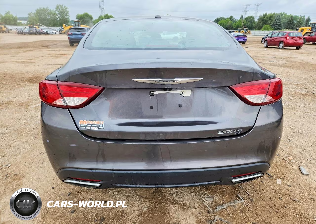 2015 Chrysler 200 S VIN:1C3CCCBG4FN582037 - 6