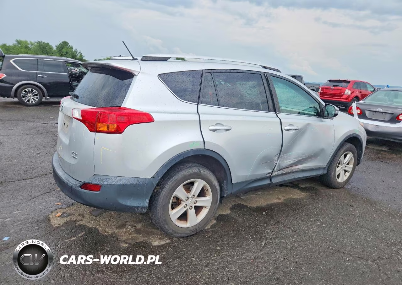 2013 Toyota Rav4 Xle VIN:2T3RFREV3DW087098 - 3