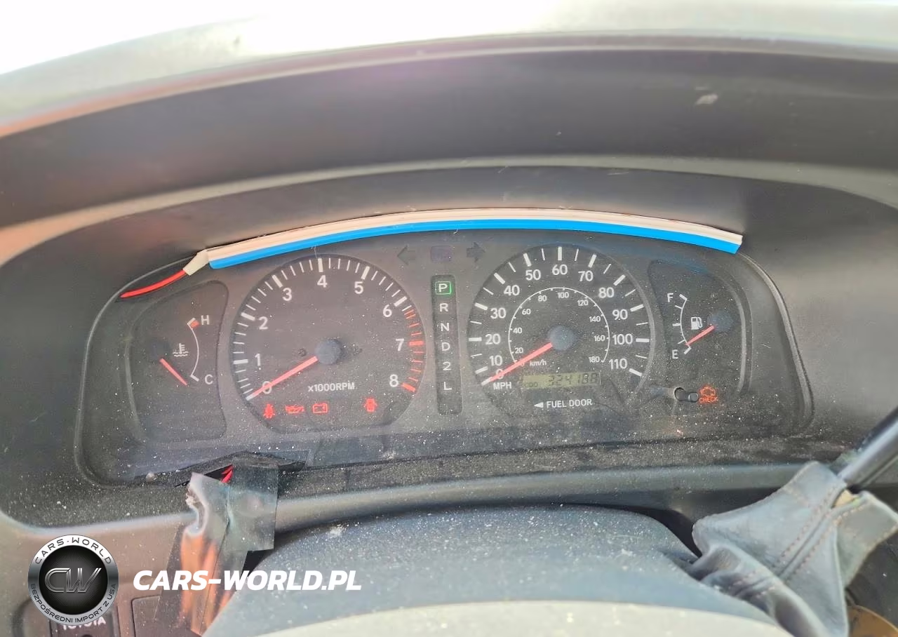 1998 Toyota Sienna Le VIN:4T3ZF13C3WU067522 - 9