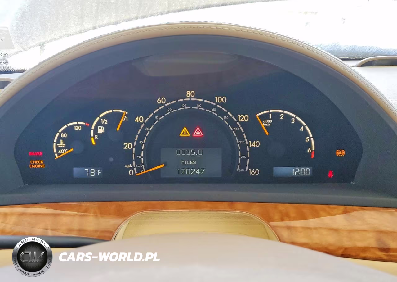 2000 Mercedes-Benz S 500 VIN:WDBNG75J4YA101333 - 9