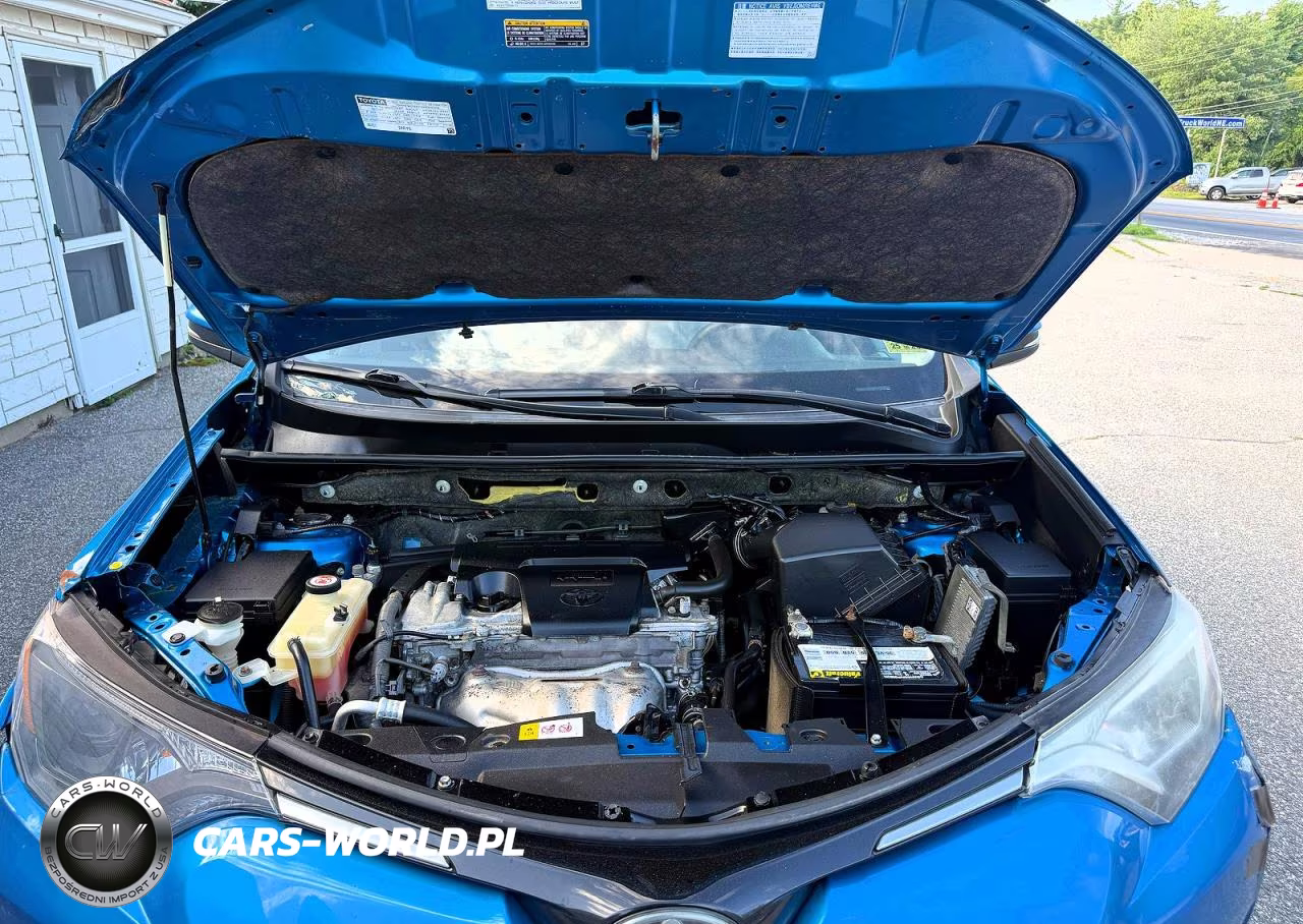 2017 Toyota Rav4 Xle VIN:JTMRFREV2HJ168047 - 7