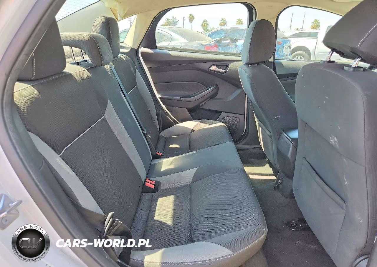 2014 Ford Focus Se VIN:1FADP3F23EL299230 - 10