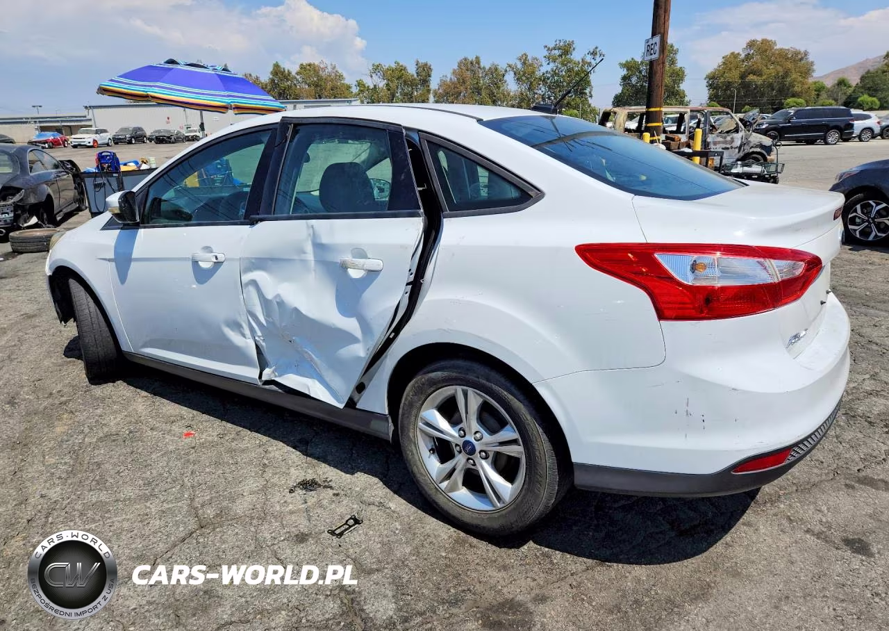 2014 Ford Focus Se VIN:1FADP3F23EL299230 - 2