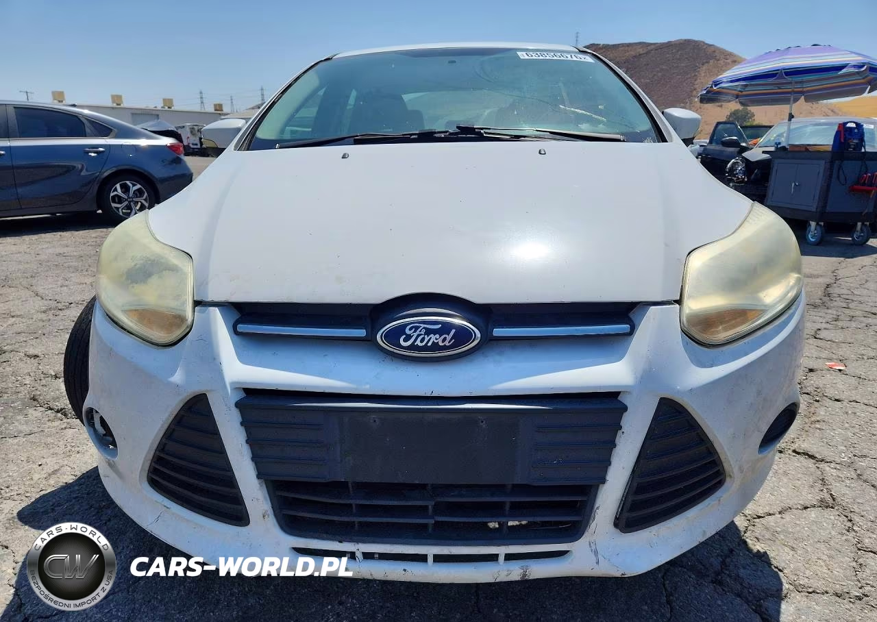2014 Ford Focus Se VIN:1FADP3F23EL299230 - 5