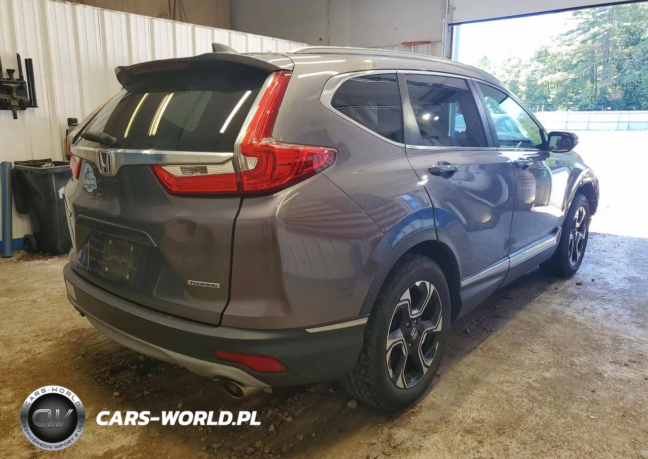 2018 Honda Cr-V Touring VIN:7FARW1H98JE011396 - 3