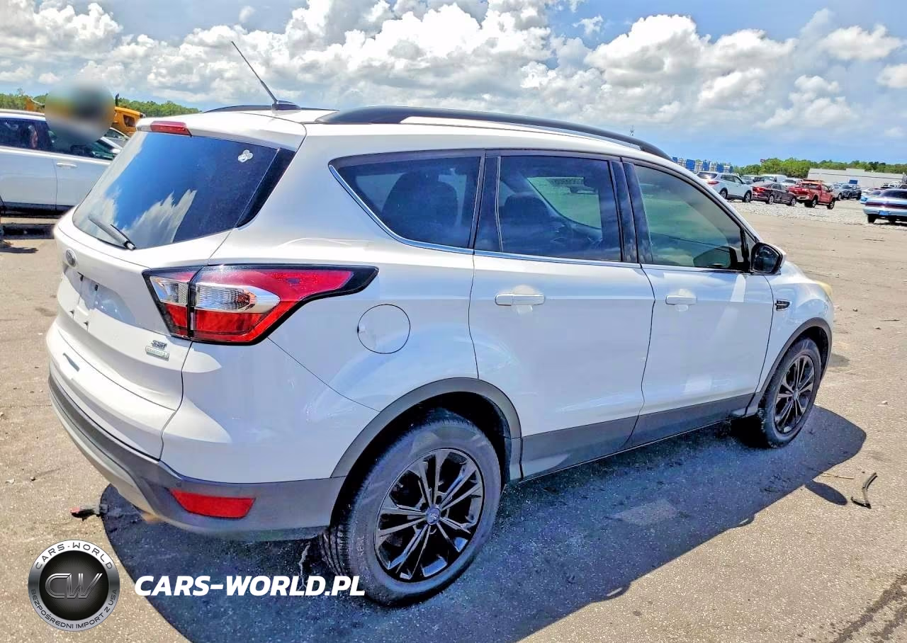 2017 Ford Escape Se VIN:1FMCU0GD4HUE63849 - 3