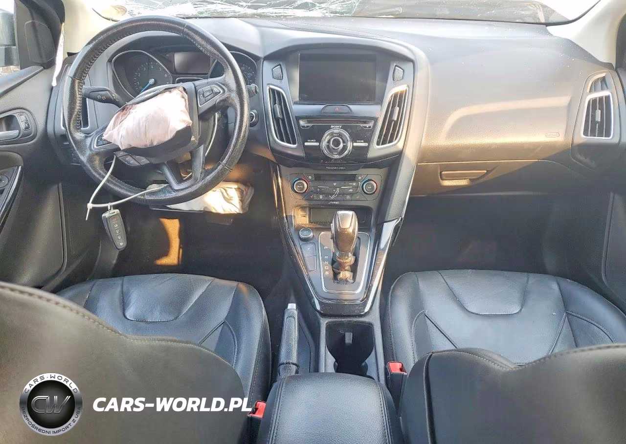 2017 Ford Focus Titanium VIN:1FADP3N25HL264856 - 8