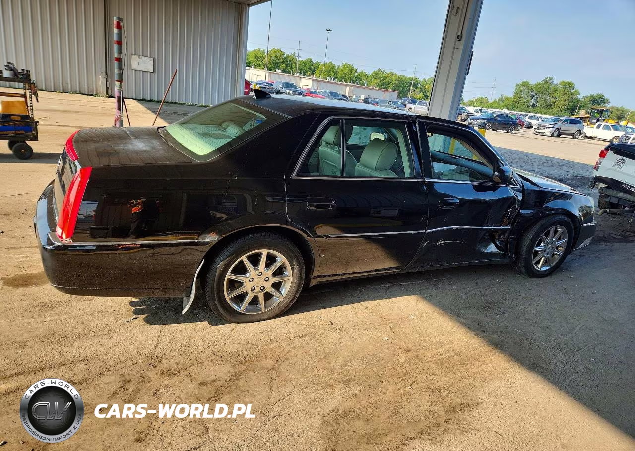 2011 Cadillac Dts Luxury Collection VIN:1G6KD5E65BU143676 - 3