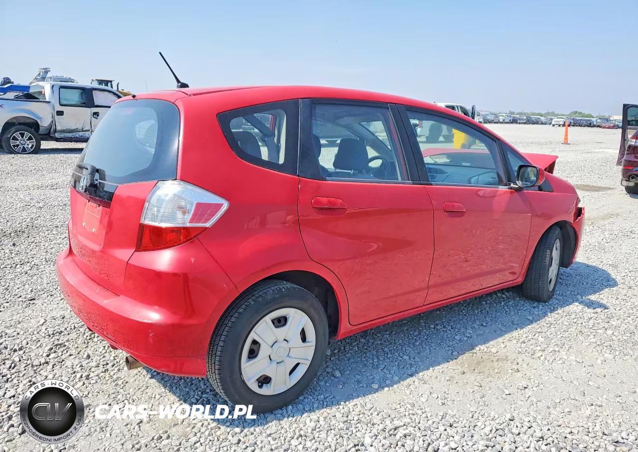 2012 Honda Fit VIN:JHMGE8H39CC024277 - 3