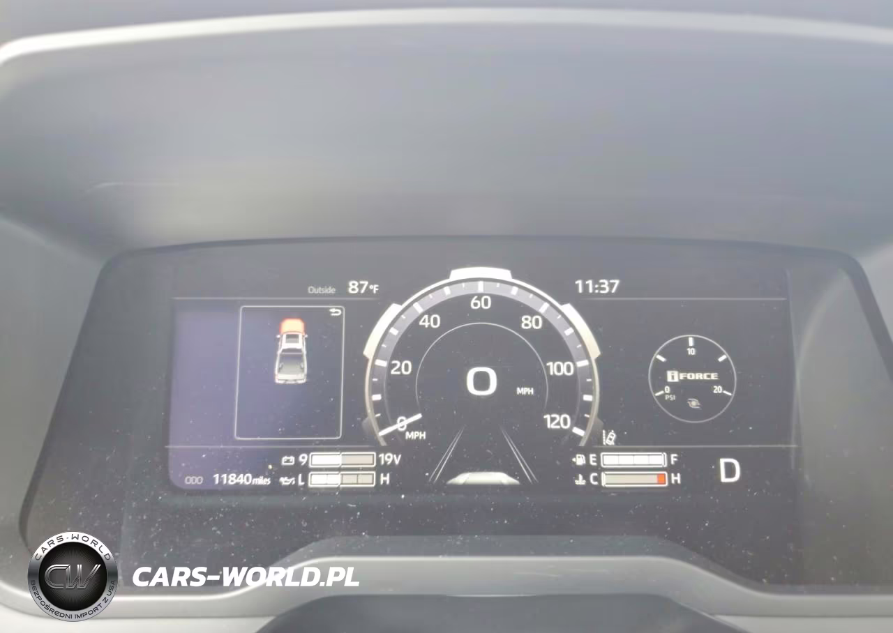 2026 Toyota Tundra Limited VIN:5TFWA5DB7TX336532 - 9