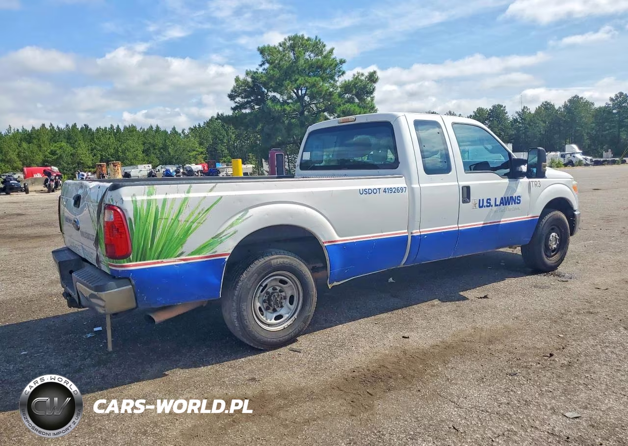2013 Ford F250 Super Duty VIN:1FT7X2A68DEB69930 - 3