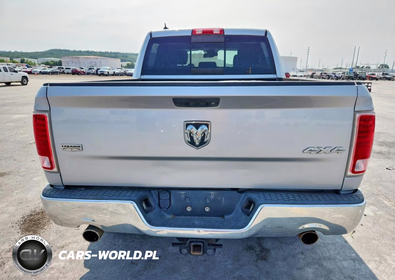 2017 Ram 1500 Laramie VIN:1C6RR7NT7HS678129 - 6