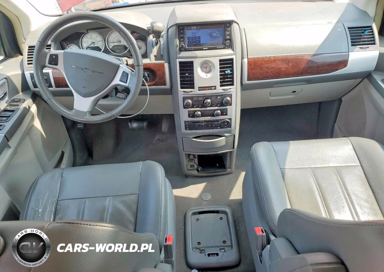 2010 Chrysler Town & Country Touring VIN:2A4RR5D10AR110030 - 8