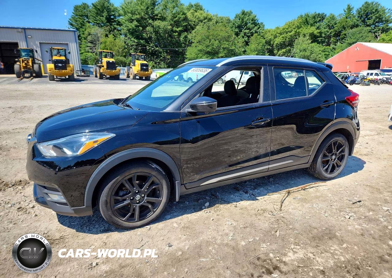 2020 Nissan Kicks Sr VIN:3N1CP5DV4LL570752 - 1