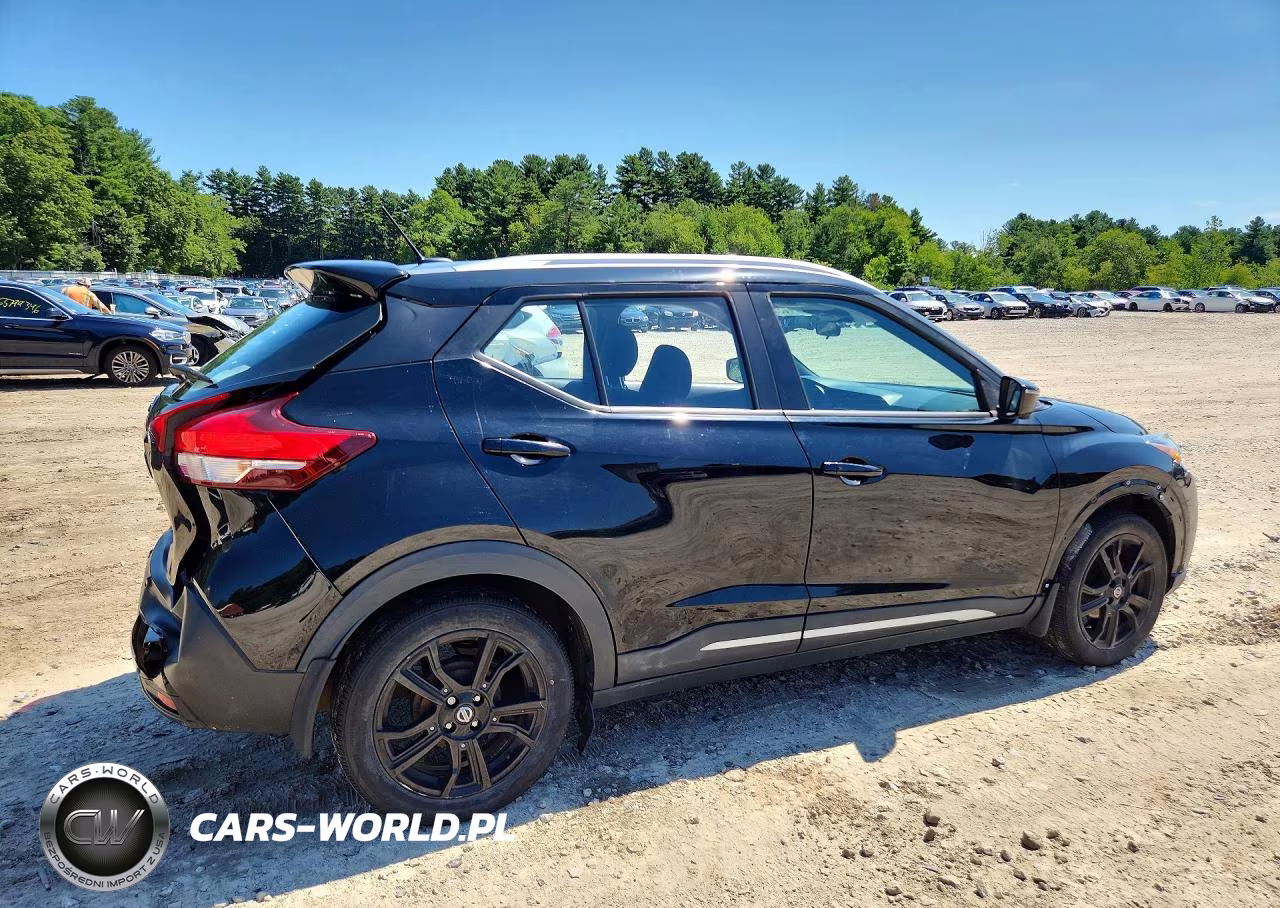 2020 Nissan Kicks Sr VIN:3N1CP5DV4LL570752 - 3