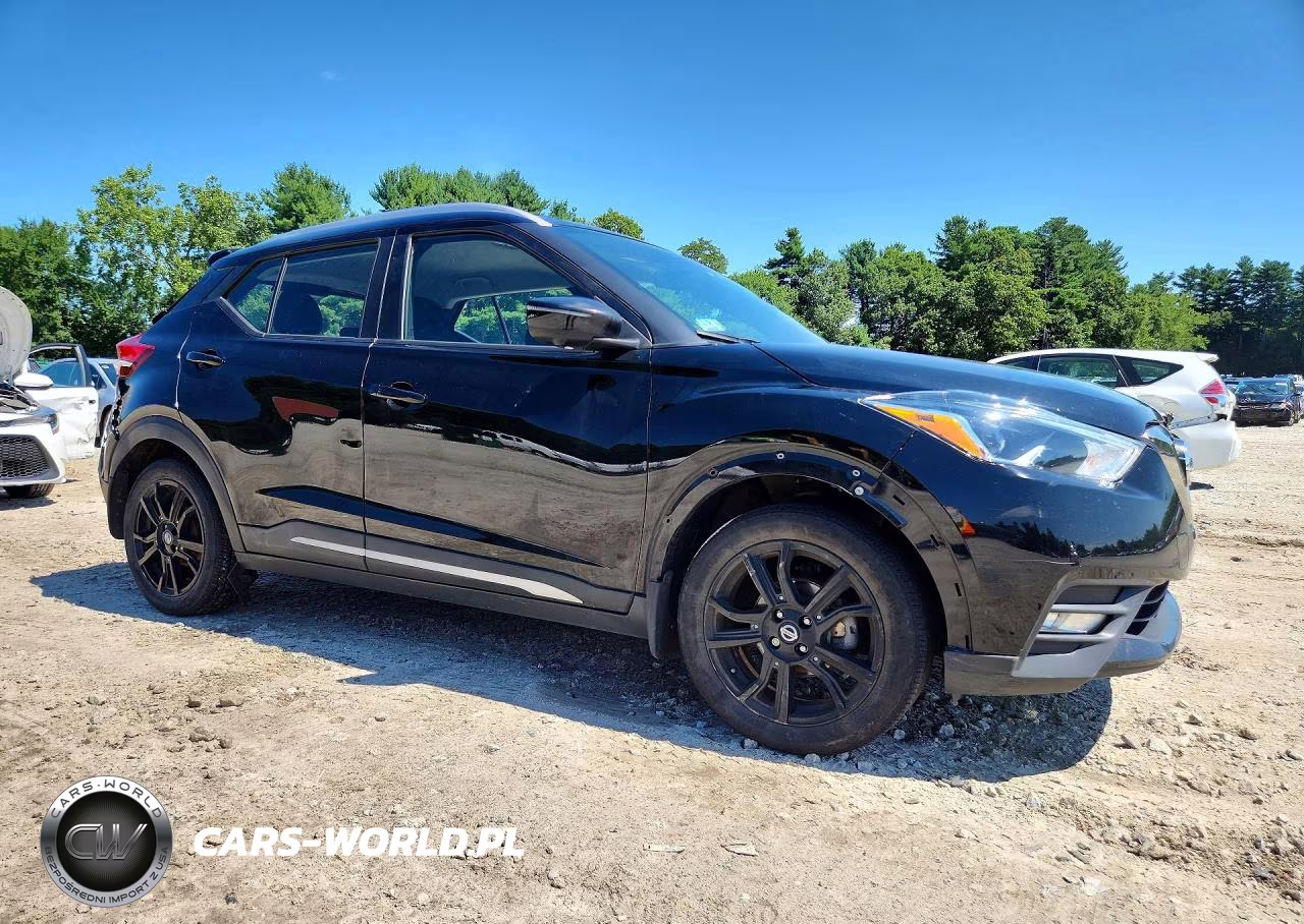 2020 Nissan Kicks Sr VIN:3N1CP5DV4LL570752 - 4