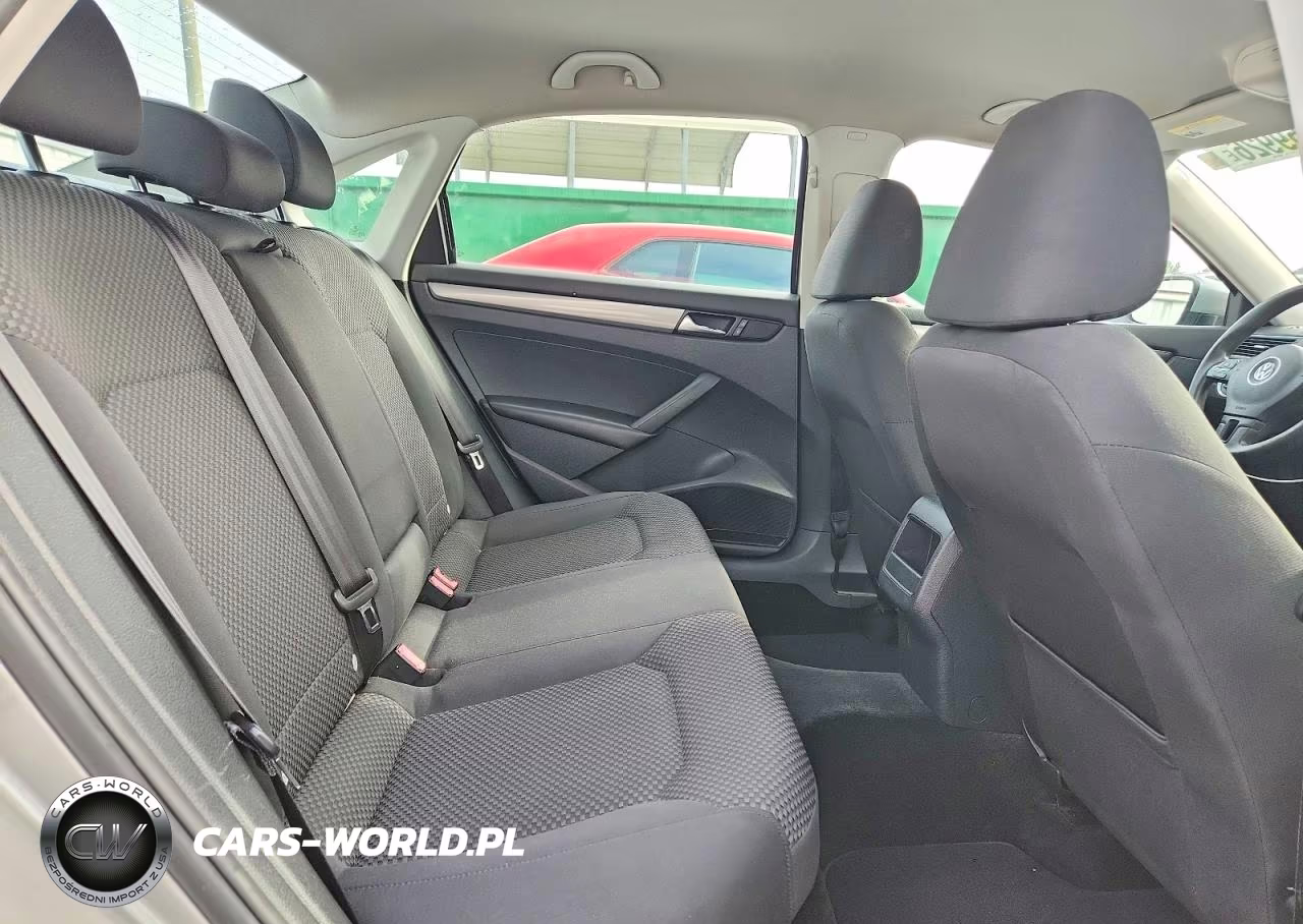 2013 Volkswagen Passat S VIN:1VWAH7A35DC110249 - 10