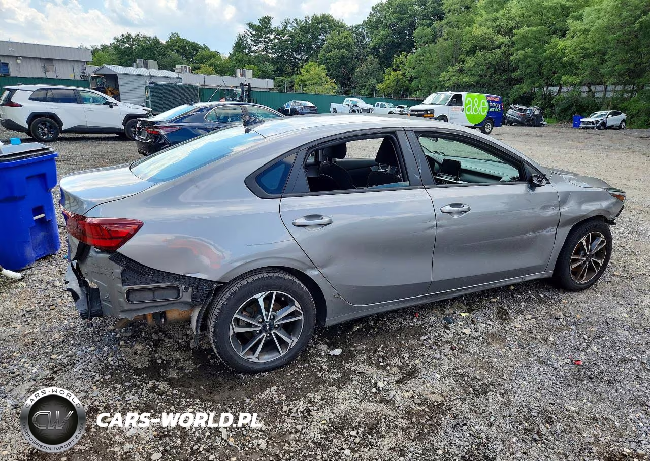 2023 Kia Forte Lxs VIN:3KPF24AD9PE615273 - 3
