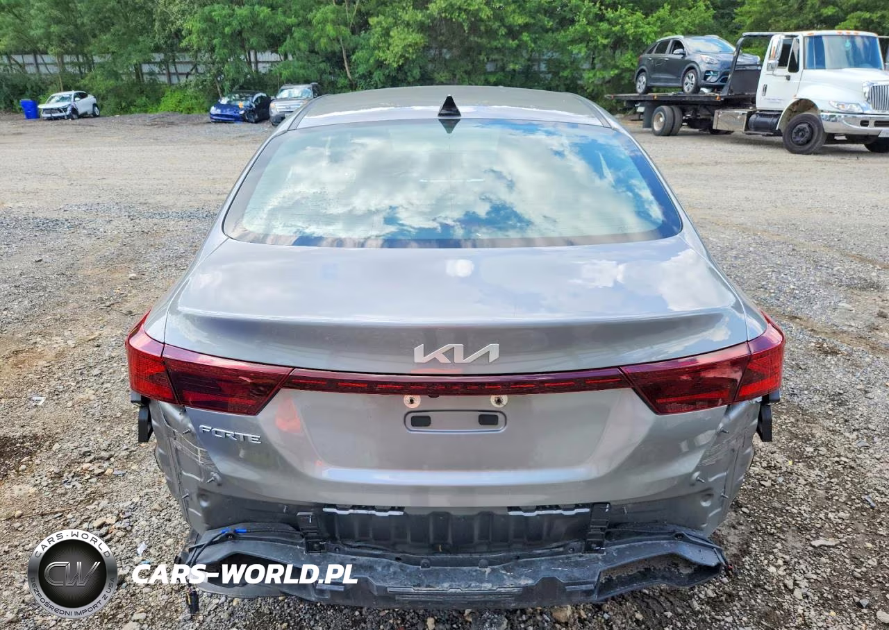2023 Kia Forte Lxs VIN:3KPF24AD9PE615273 - 6