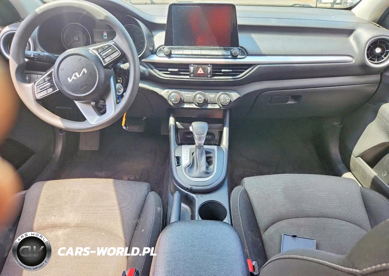 2023 Kia Forte Lxs VIN:3KPF24AD9PE615273 - 8