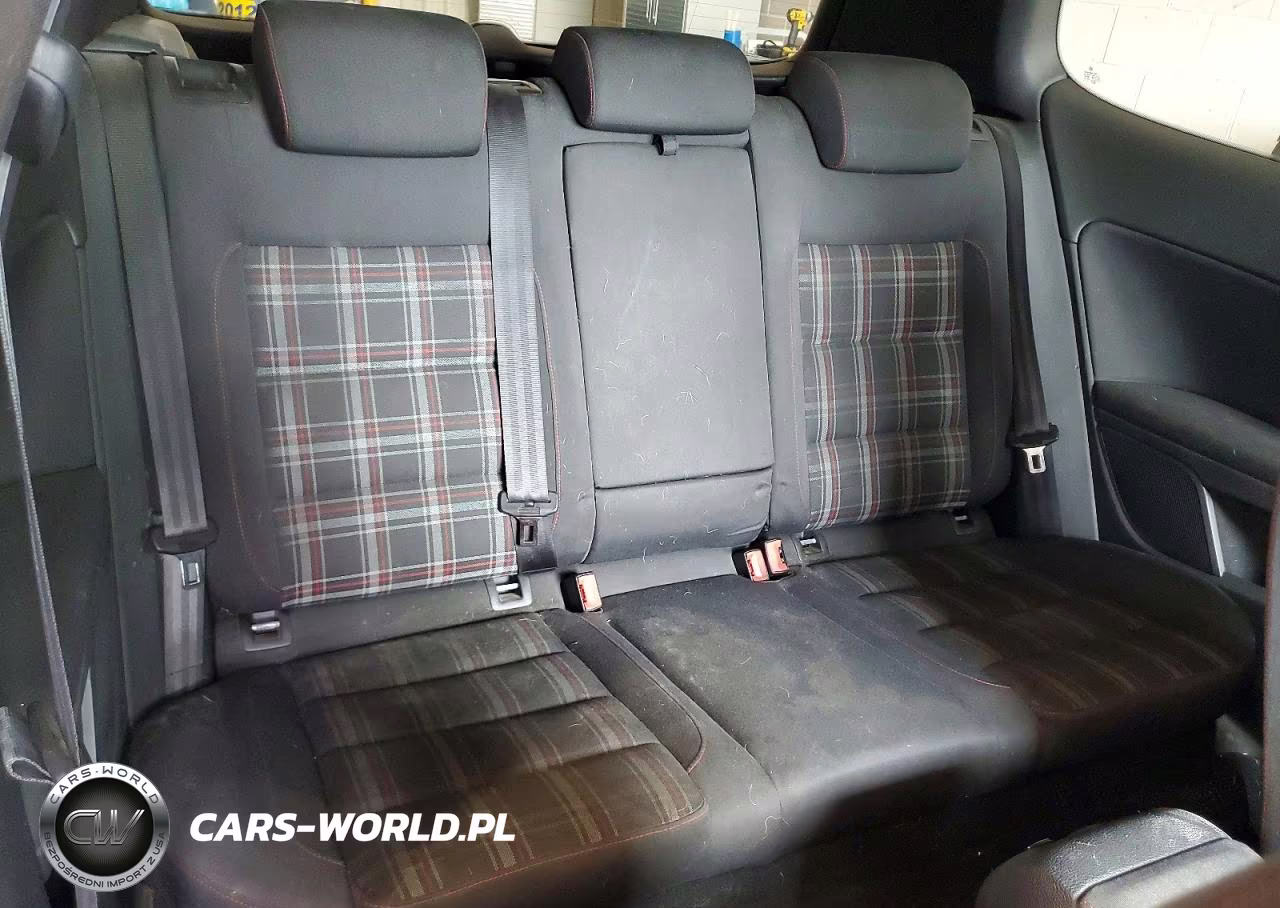 2010 Volkswagen Gti VIN:WVWFD7AJ4AW313873 - 10