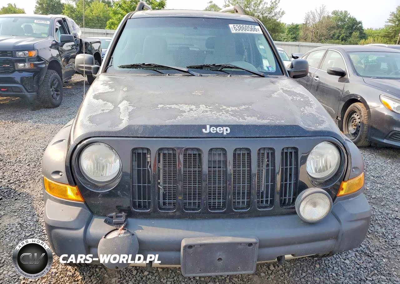 2005 Jeep Liberty Renegade VIN:1J4GL38K85W725695 - 5