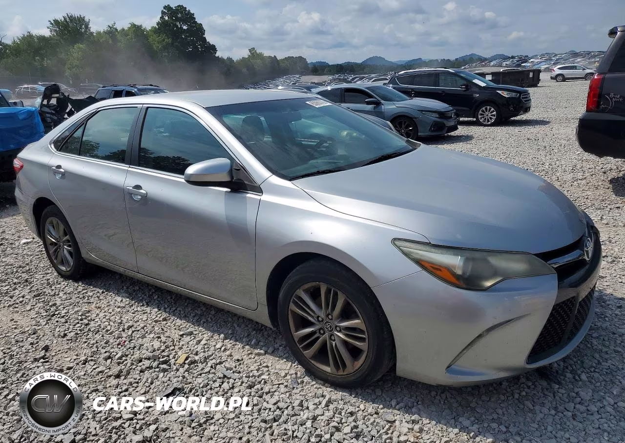 2015 Toyota Camry Se VIN:4T1BF1FK6FU963570 - 4