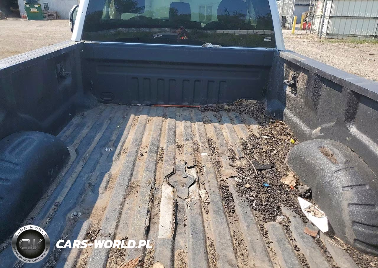 2018 Ford F250 Super Duty VIN:1FTBF2B6XJEC71978 - 10