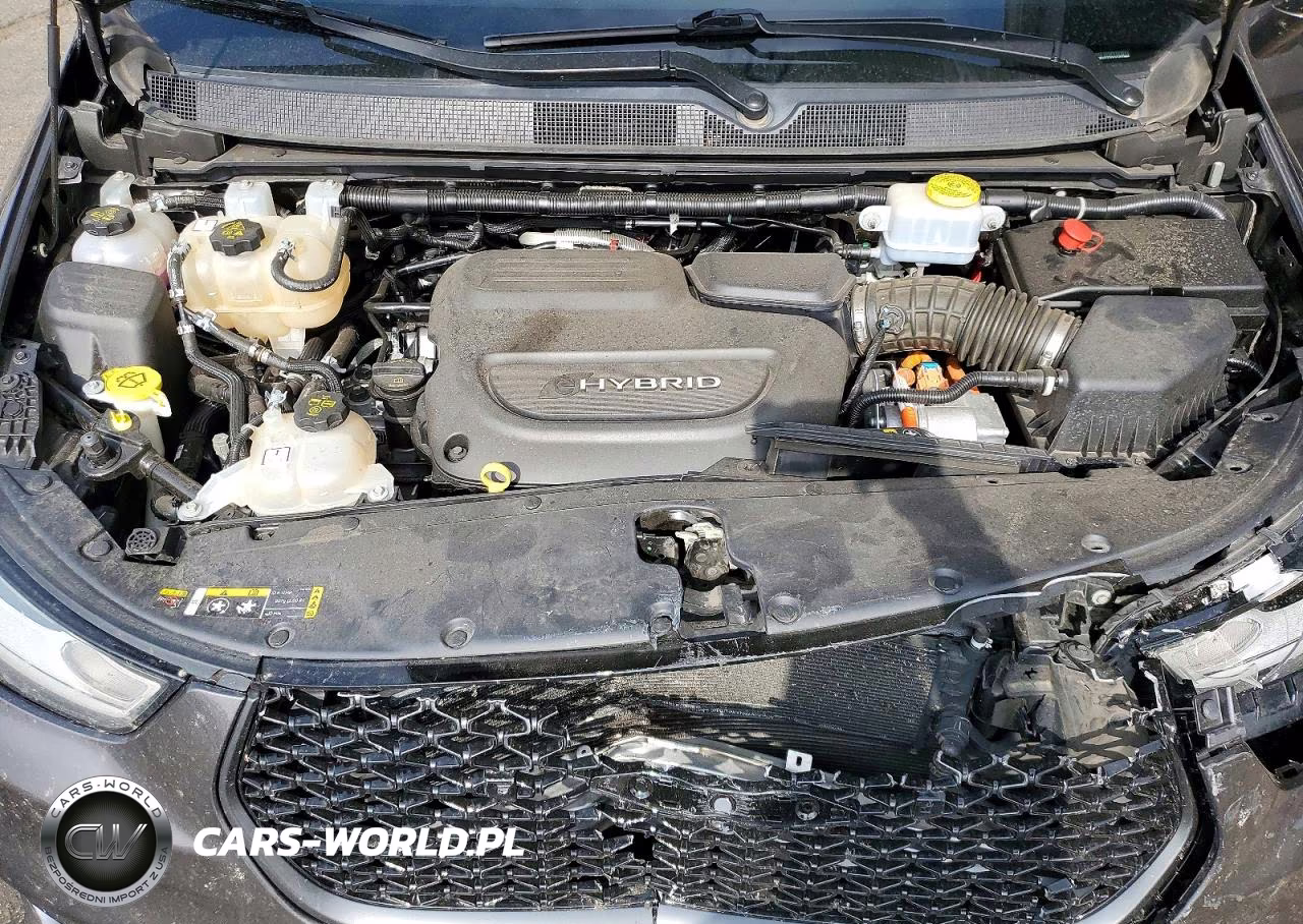 2022 Chrysler Pacifica Hybrid Touring L VIN:2C4RC1L73NR183517 - 12