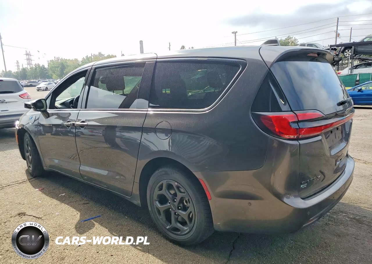 2022 Chrysler Pacifica Hybrid Touring L VIN:2C4RC1L73NR183517 - 2