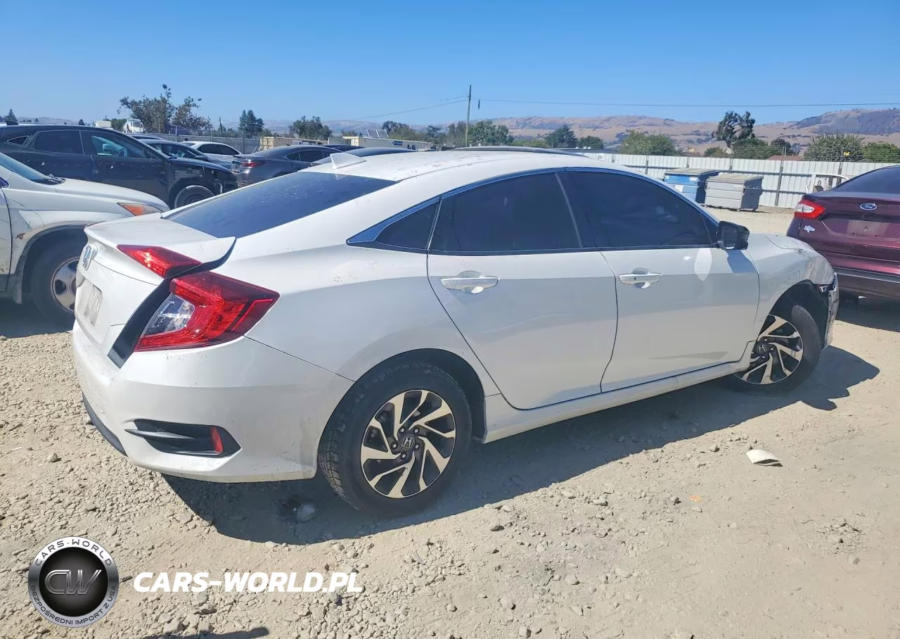 2018 Honda Civic Ex VIN:2HGFC2F70JH566160 - 3