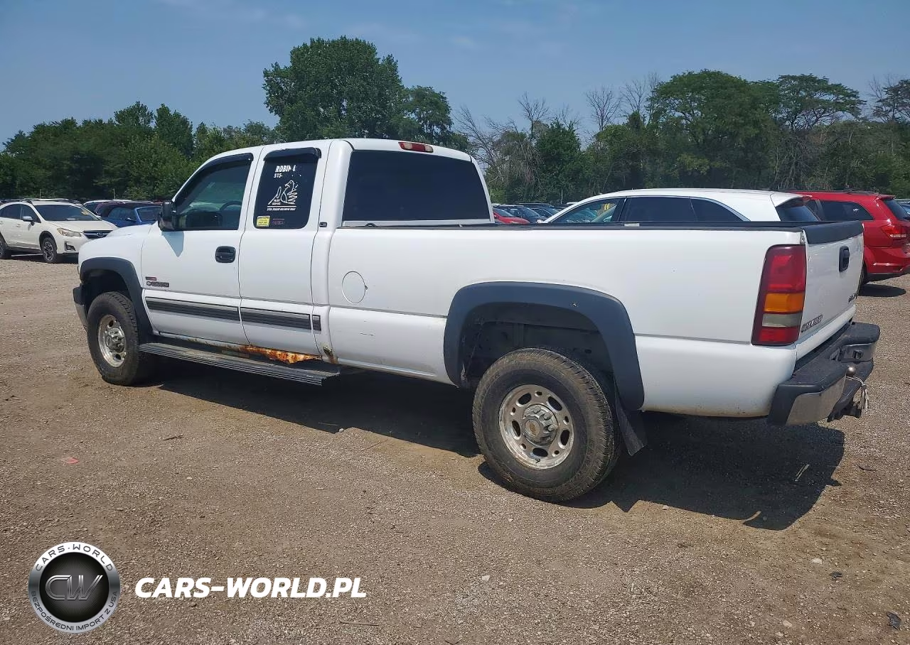 2002 Chevrolet Silverado C2500 Heavy Duty VIN:1GCHC29152E159359 - 2