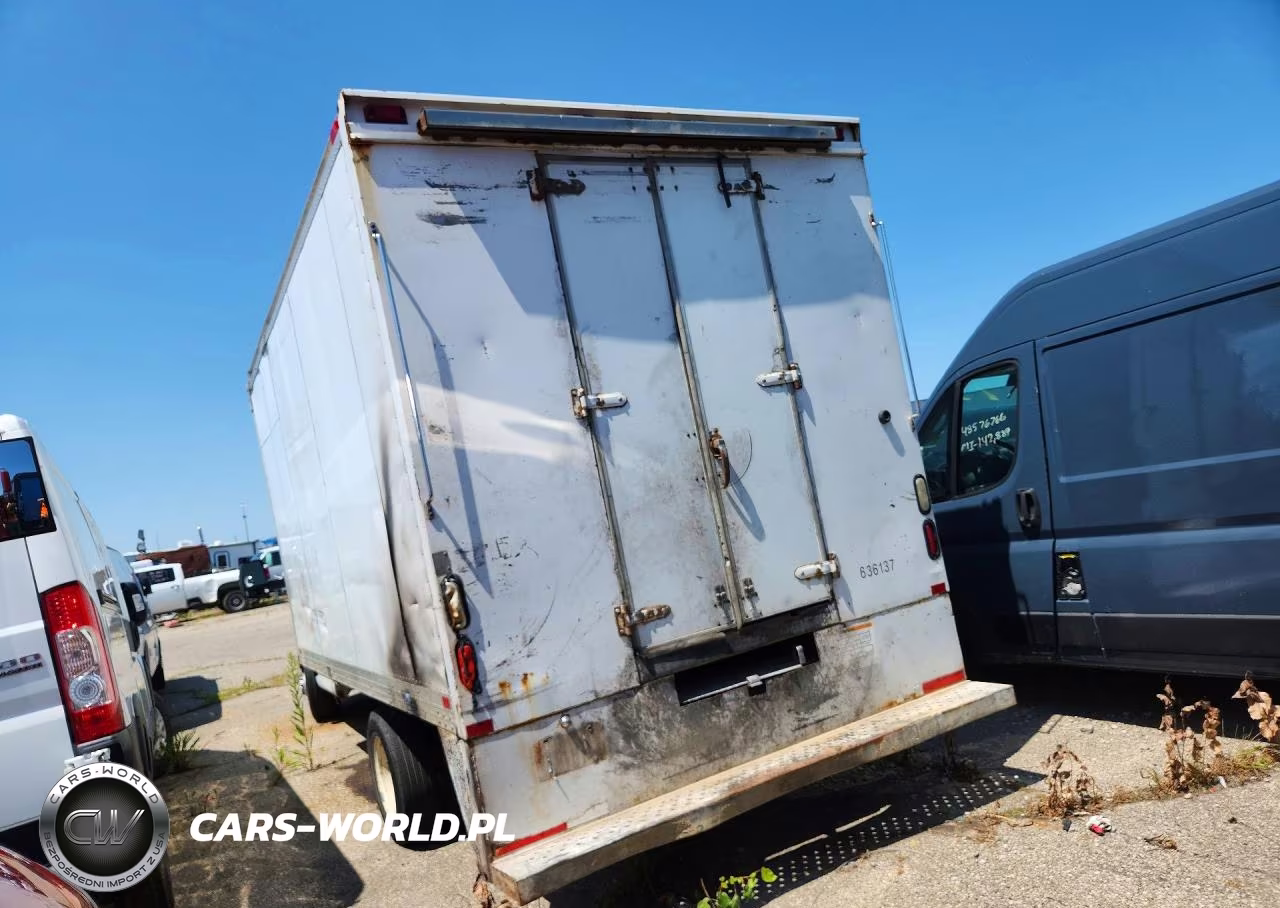 2012 GMC Savana - Refrigerated Delivery Truck VIN:1GD073CG7C1129823 - 2