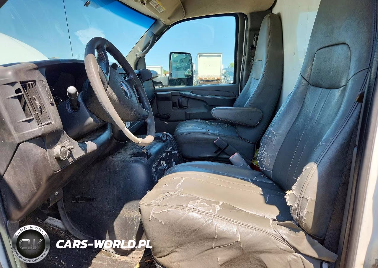 2012 GMC Savana - Refrigerated Delivery Truck VIN:1GD073CG7C1129823 - 7