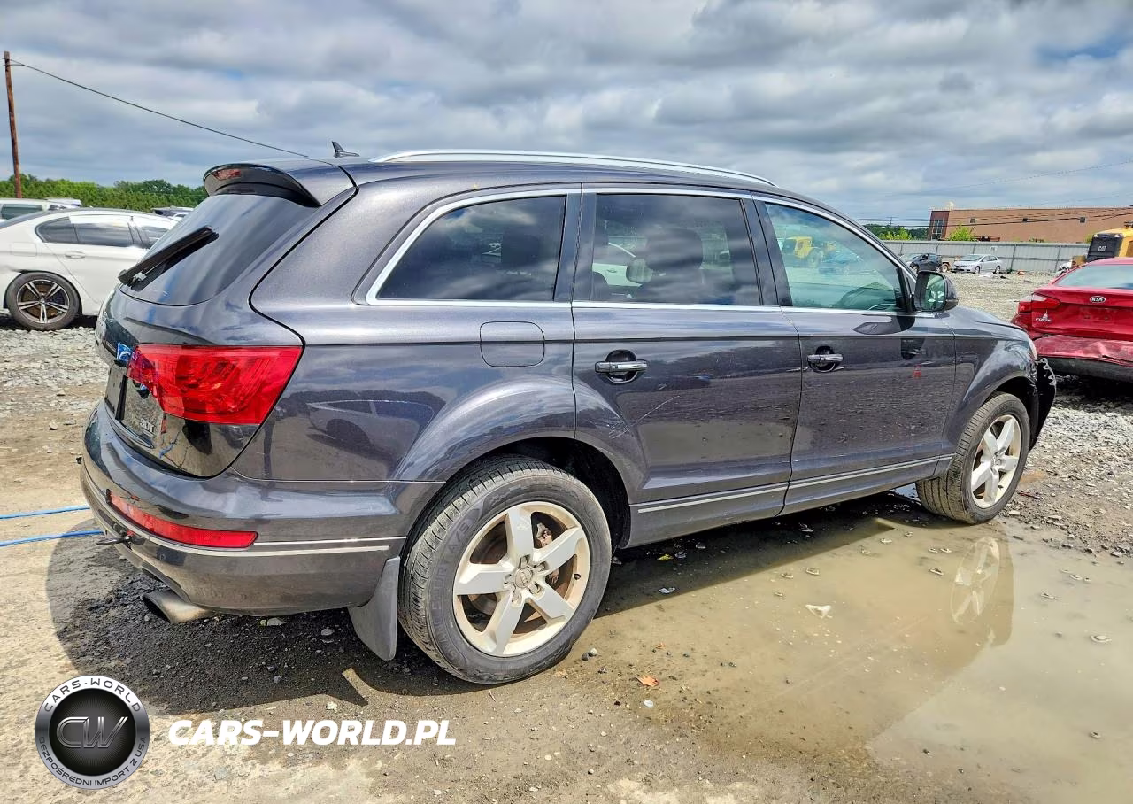 2015 Audi Q7 Premium Plus VIN:WA1LGAFE3FD013418 - 3