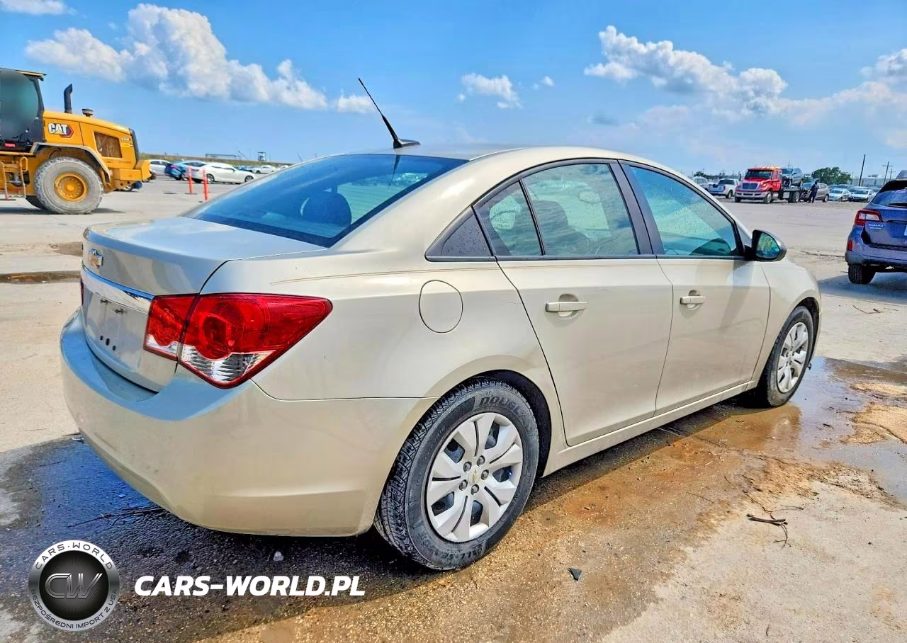 2013 Chevrolet Cruze Ls VIN:1G1PA5SH7D7276063 - 3