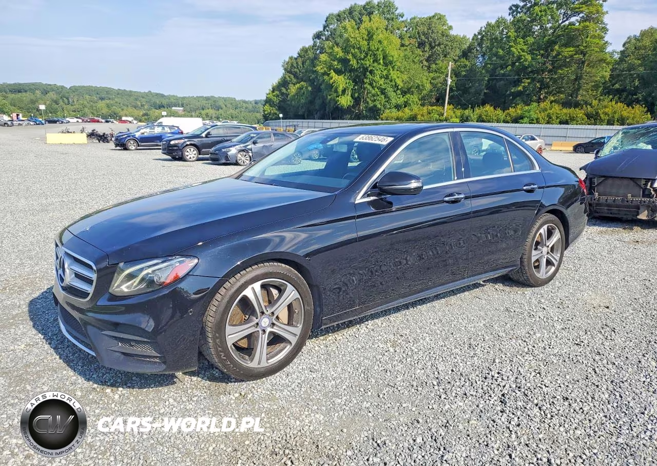 2017 Mercedes-Benz E 300 – zdjęcie 1 z 12