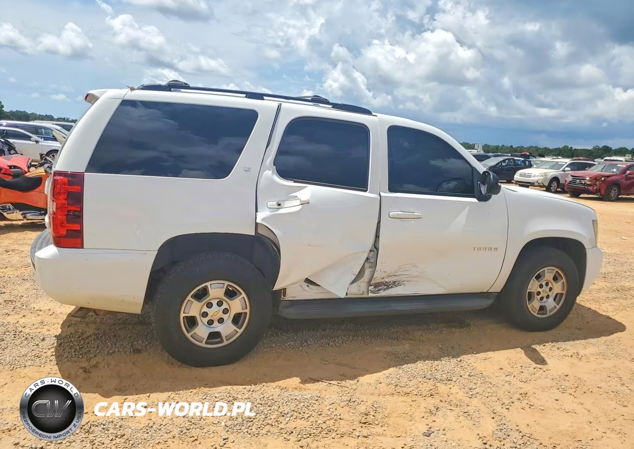 2010 Chevrolet Tahoe C1500 Lt VIN:1GNUCBE04AR108185 - 3