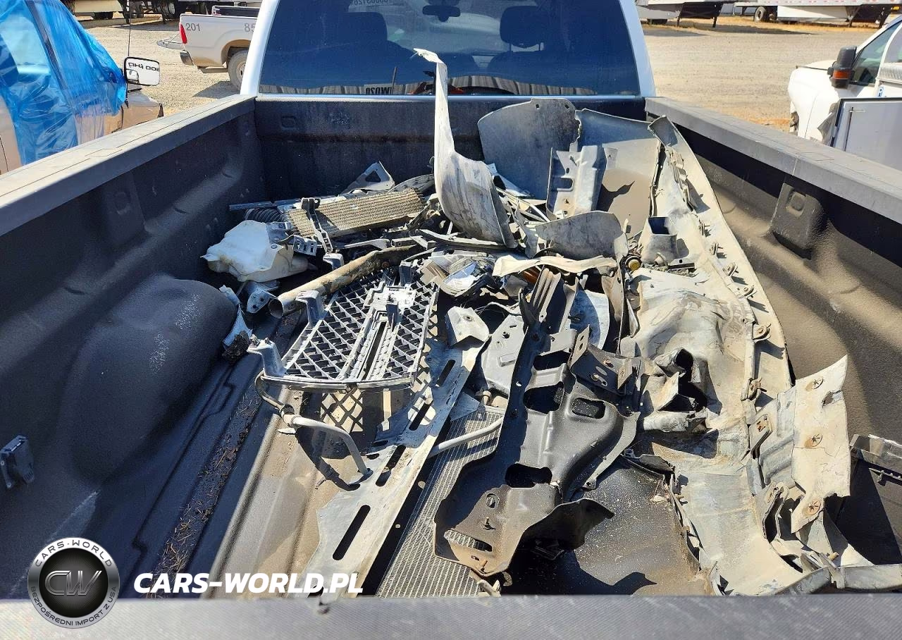 2013 Chevrolet Silverado K3500 VIN:1GC4KZC85DF137052 - 10